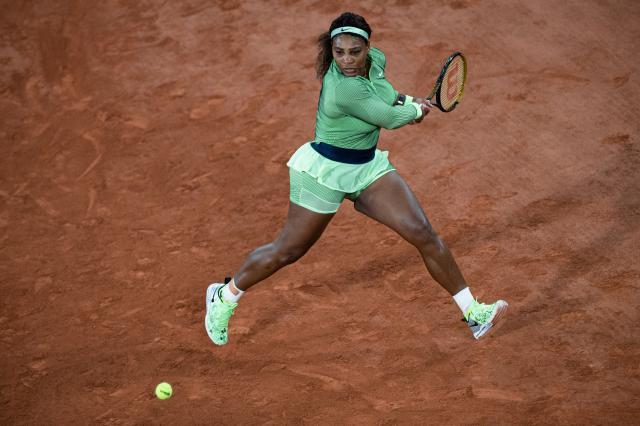 法网夜场首秀小威两盘胜贝古 战靴细节“表决心”