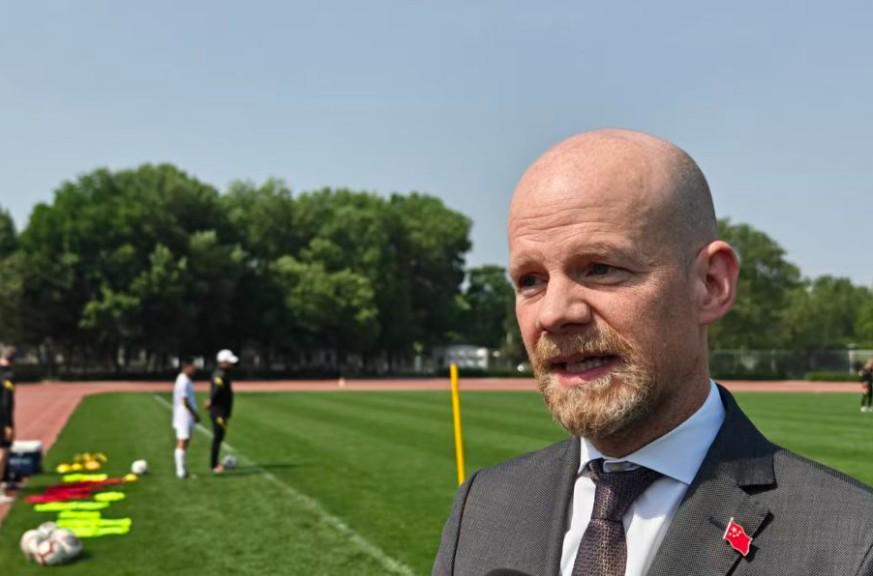 意昂体育官网-FIFA秘书长:希望中国青少年能出现在各级世界杯赛场上